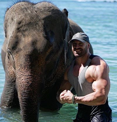 Bradley Martyn: Fitness Icon, YouTube Sensation, and Personal Health Enthusiast