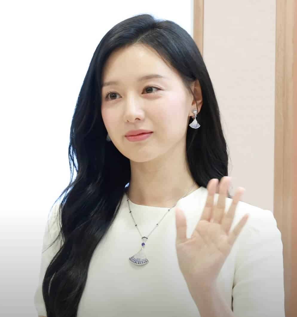 Kim Ji-won: A Stellar Journey Through Acting, Life, and Legacy