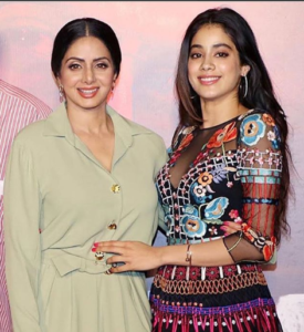 Janhvi Kapoor&nbsp;with her mother
