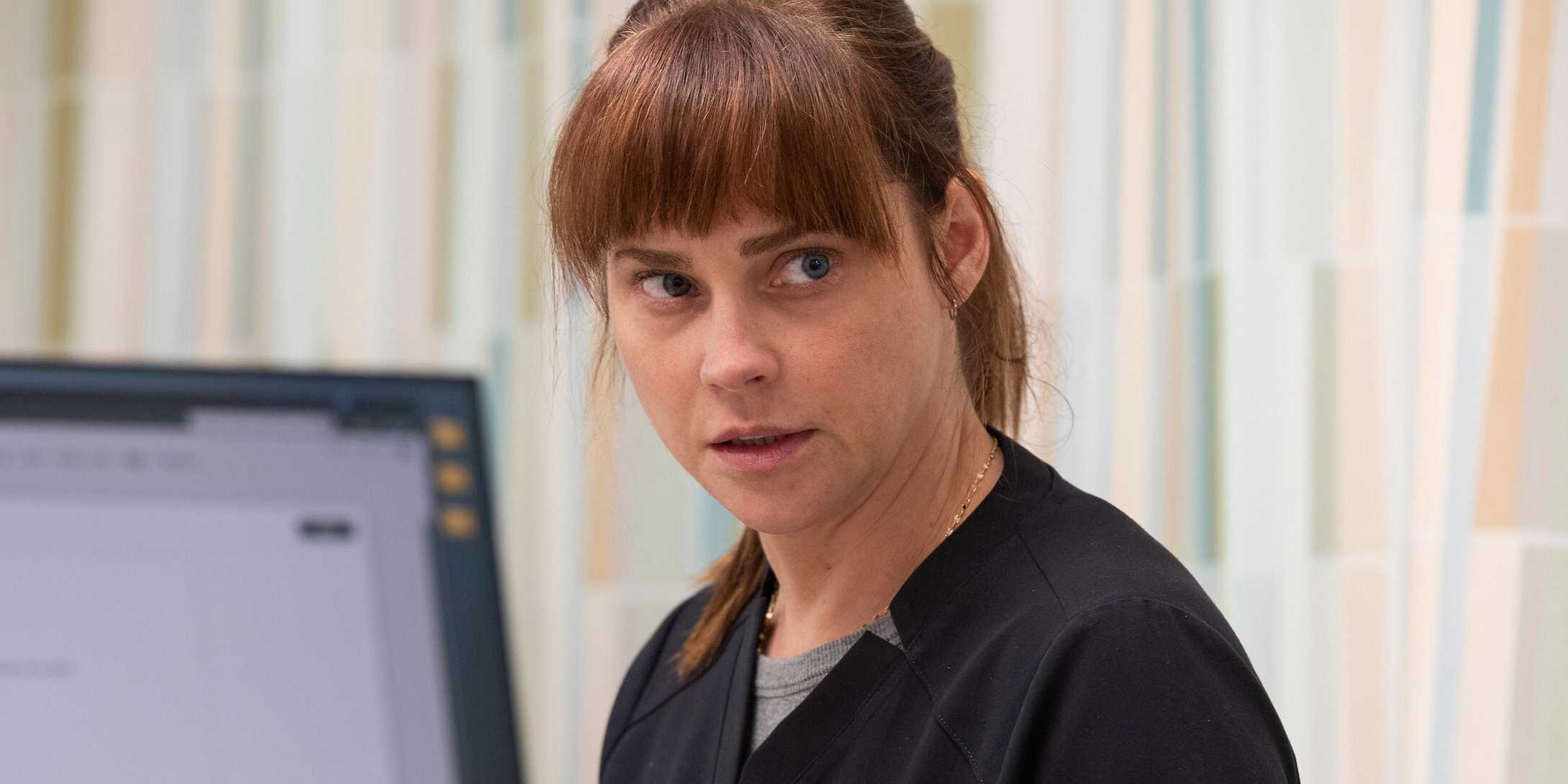 Exploring the Night Shift: Dr. Abbot's Role Sparks Spinoff Buzz in "The Pitt"